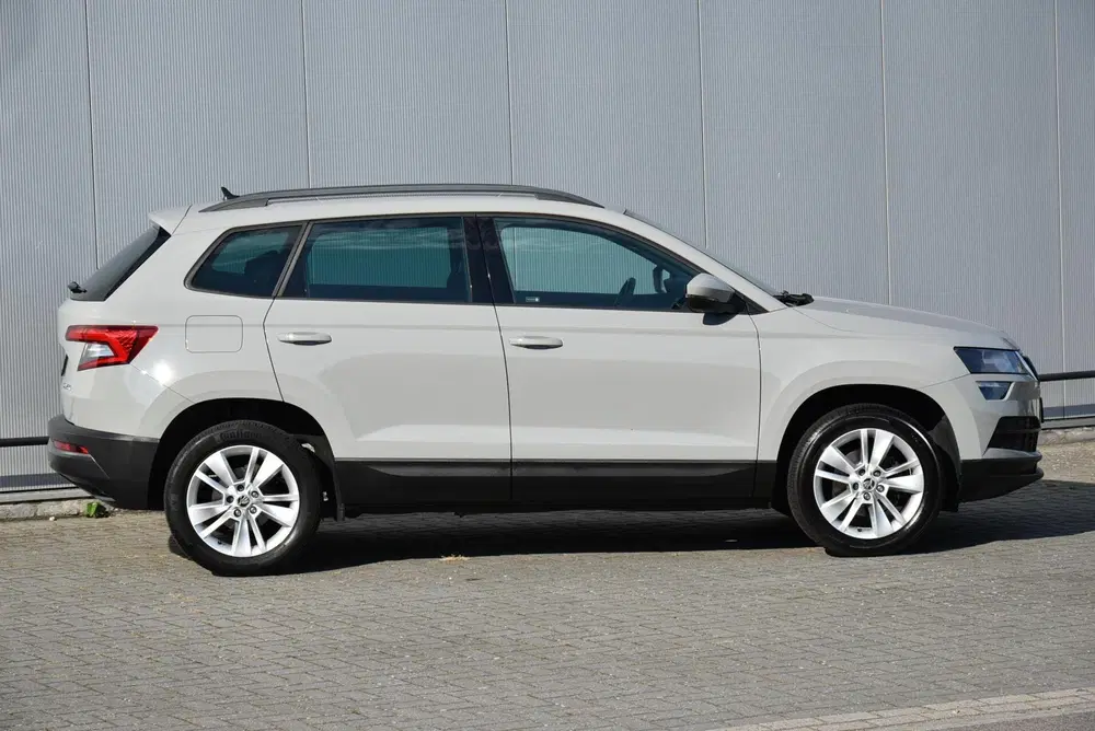 Skoda Karoq 1.0 TSI Business Edition Navi Clima PDC Cr uit 2019, foto 2