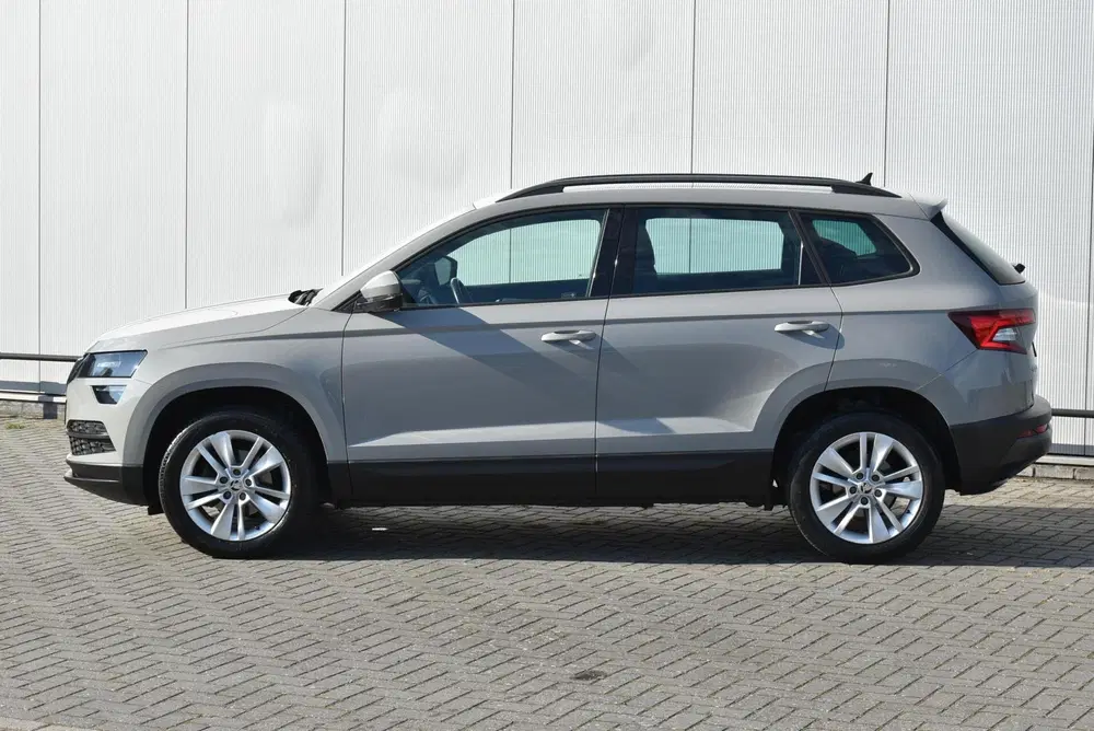 Skoda Karoq 1.0 TSI Business Edition Navi Clima PDC Cr uit 2019, foto 5