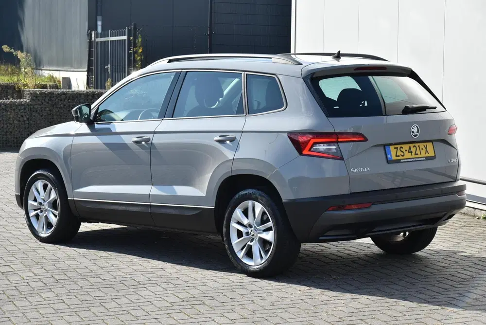 Skoda Karoq 1.0 TSI Business Edition Navi Clima PDC Cr uit 2019, foto 6