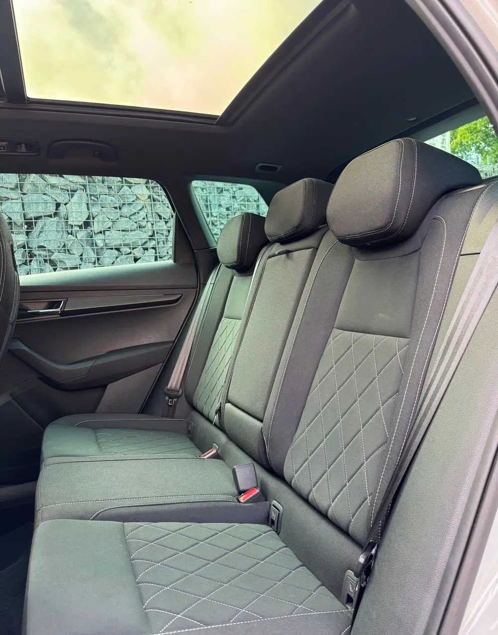 Skoda Karoq 1.5 TSI ACT Sportline Pano Navi Keyless uit 2022, foto 13