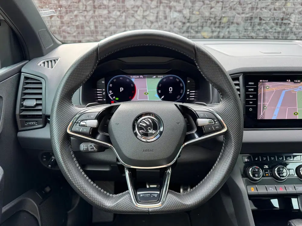 Skoda Karoq 1.5 TSI ACT Sportline Pano Navi Keyless uit 2022, foto 9