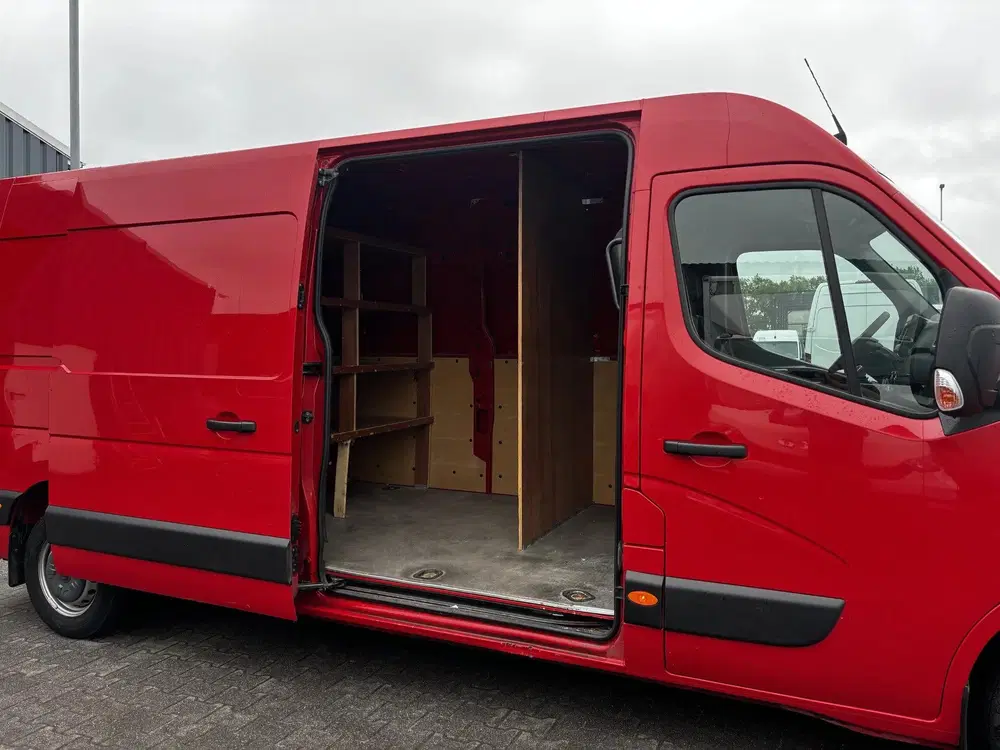 Opel Movano 2 uit 2021, foto 10