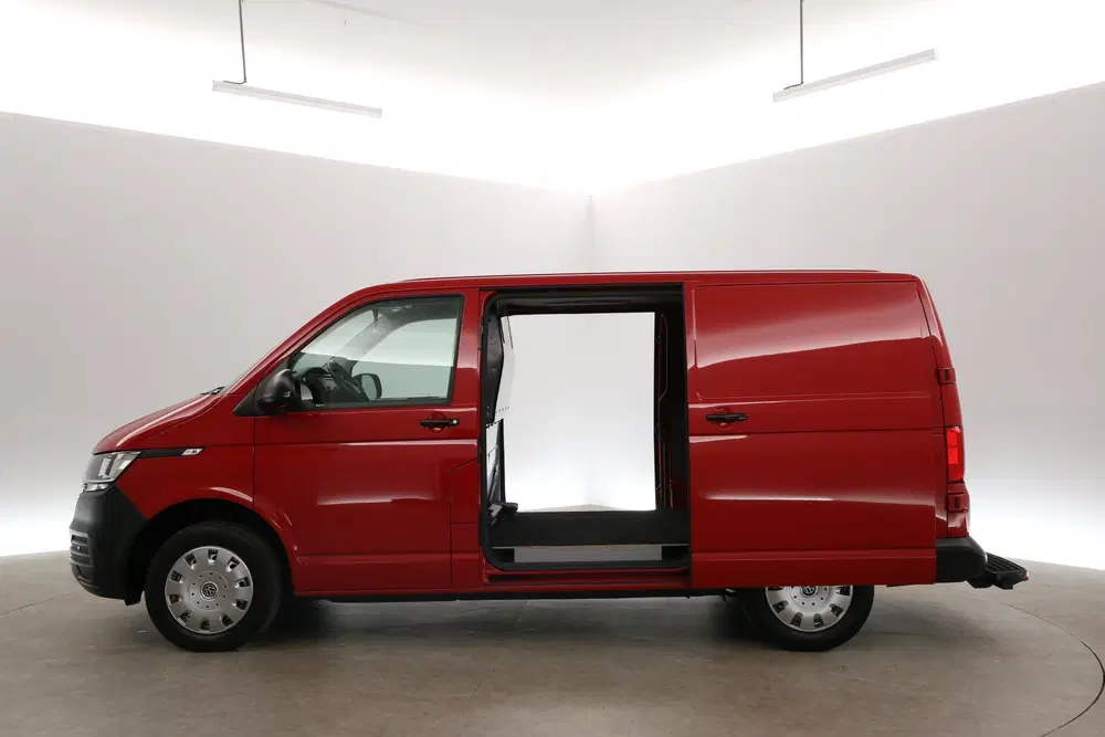 Volkswagen Transporter 2.0 TDI 150PK L1H1 uit 2021, foto 4