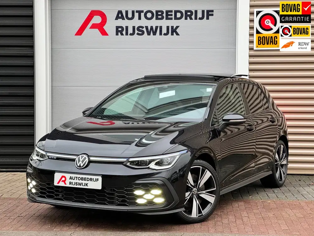 Volkswagen Golf 1.4 eHybrid GTE Pano uit 2022