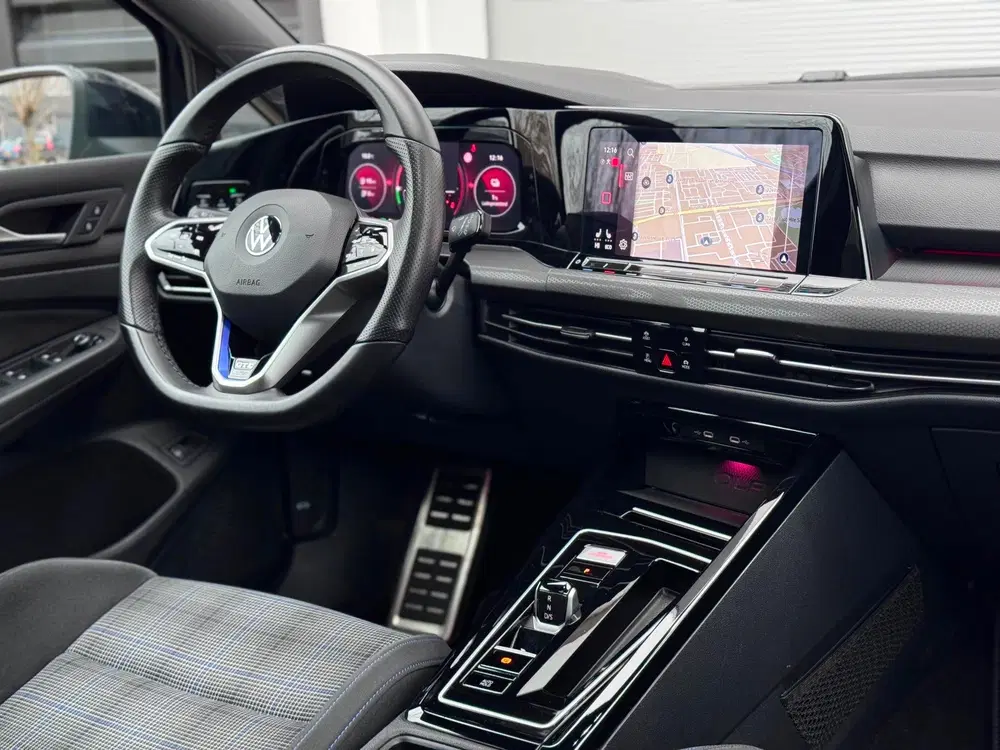 Volkswagen Golf 1.4 eHybrid GTE Pano uit 2022, foto 13