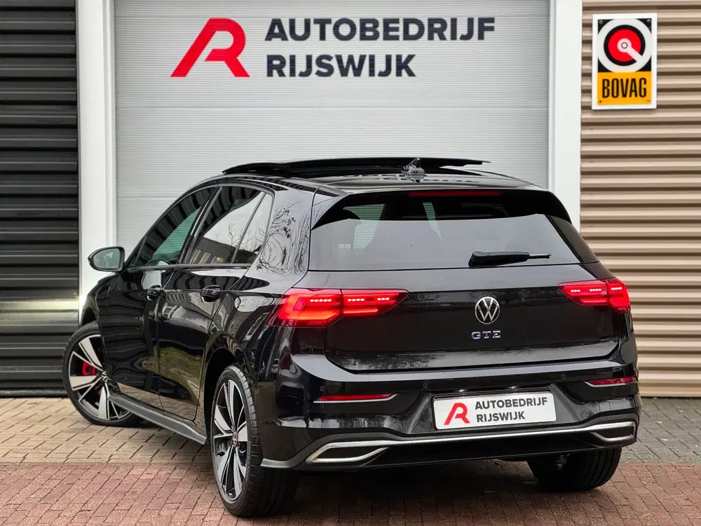 Volkswagen Golf 1.4 eHybrid GTE Pano uit 2022, foto 2