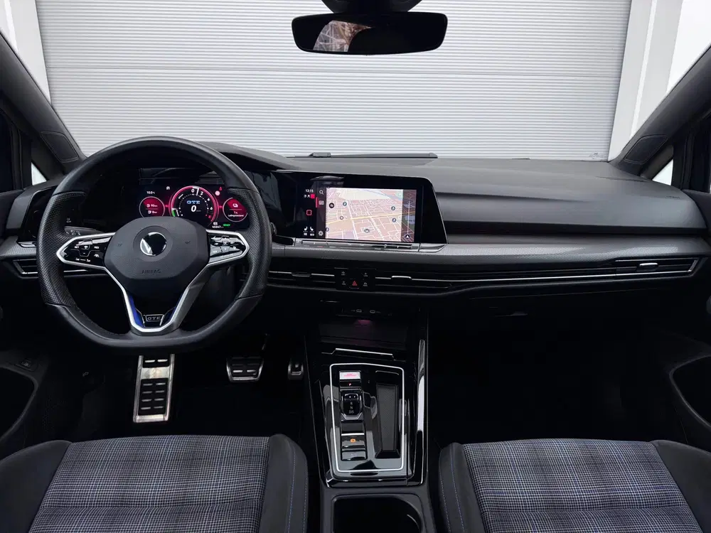 Volkswagen Golf 1.4 eHybrid GTE Pano uit 2022, foto 8