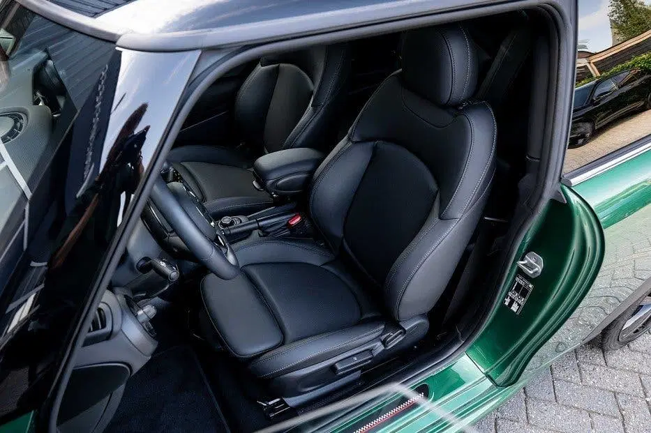 Mini John Cooper Works John Cooper Works Trim uit 2023, foto 14