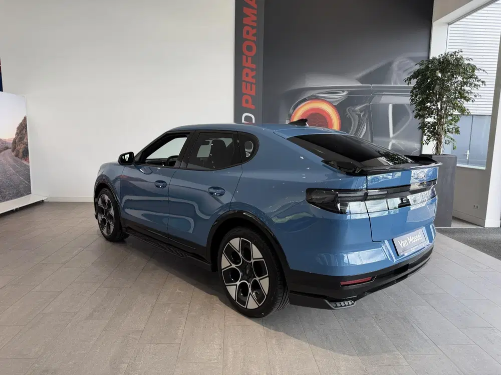 Ford Capri Collection Extended Range RWD 79 kWh uit 2026, foto 3