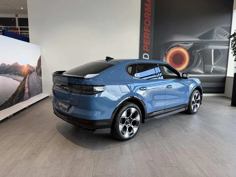 Ford Capri Collection Extended Range RWD 79 kWh uit 2026, foto 4