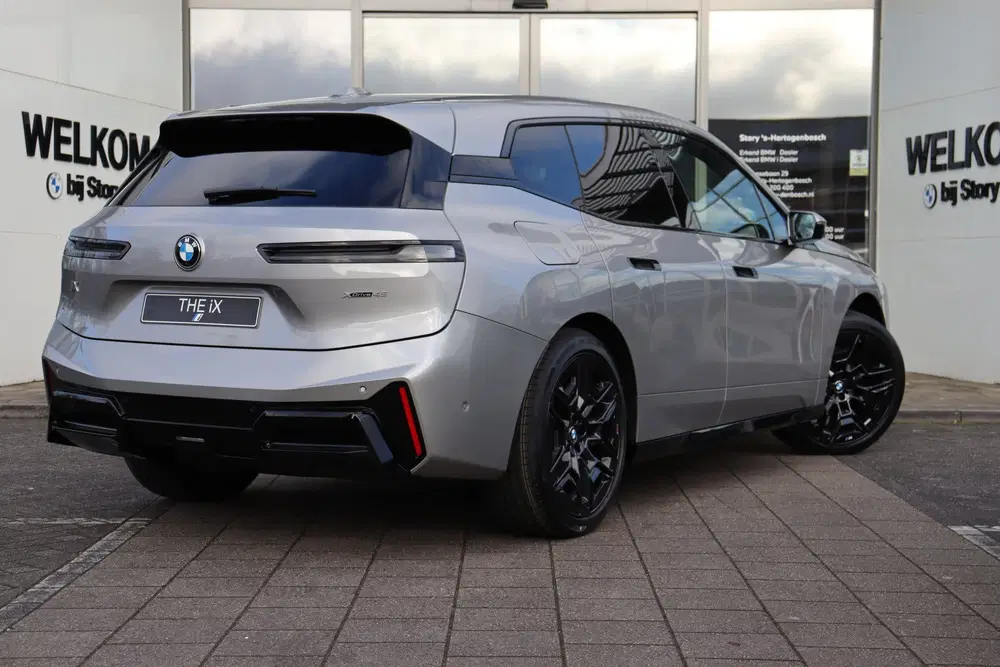 BMW iX xDrive45 M Sport uit 2026, foto 5