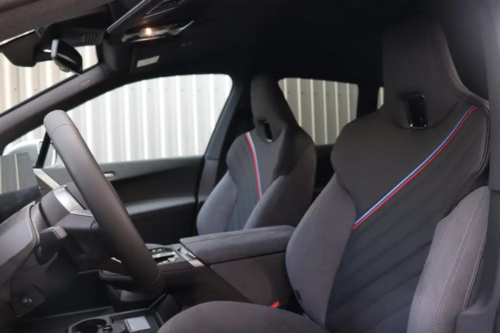 BMW iX xDrive45 M Sport uit 2026, foto 8