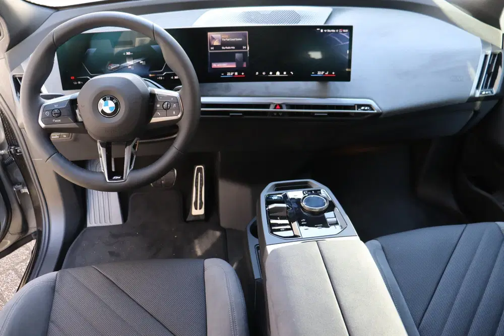 BMW iX xDrive45 M Sport uit 2026, foto 9
