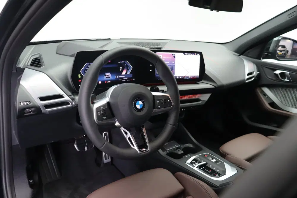 BMW 1-serie 120 M Sport Automaat uit 2026, foto 11