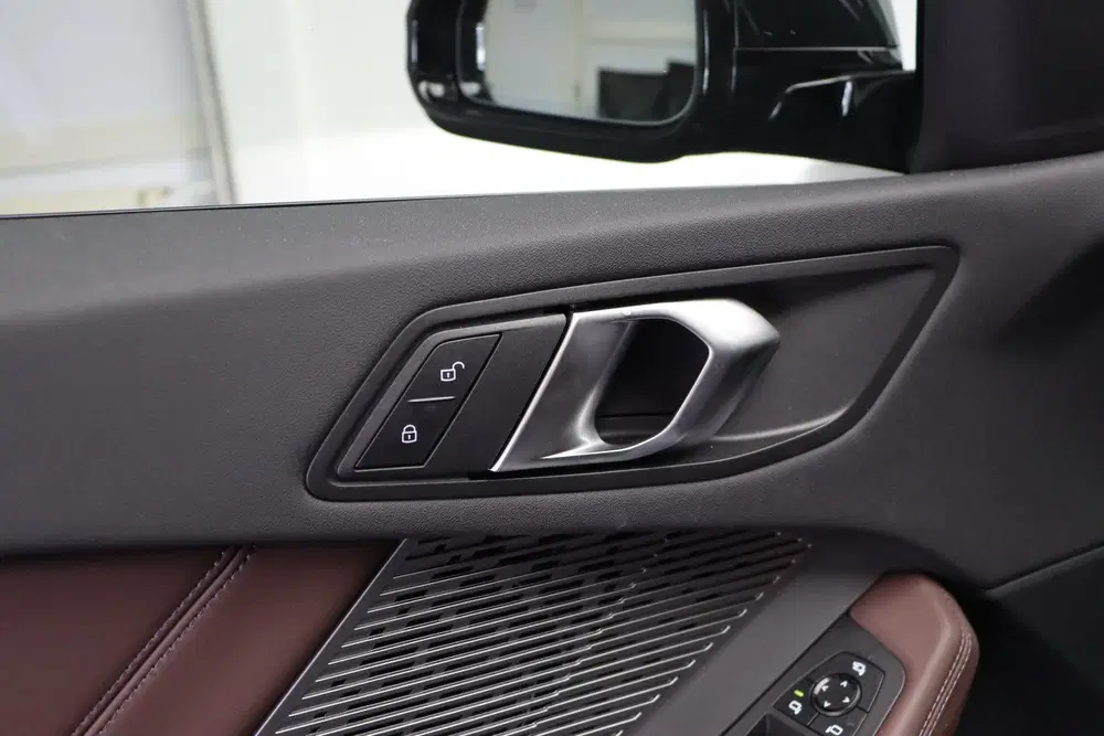 BMW 1-serie 120 M Sport Automaat uit 2026, foto 7