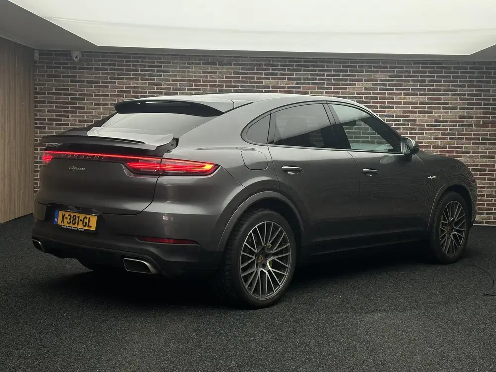 Porsche Cayenne Cayenne Coupé 3.0 E-Hybrid uit 2021, foto 2