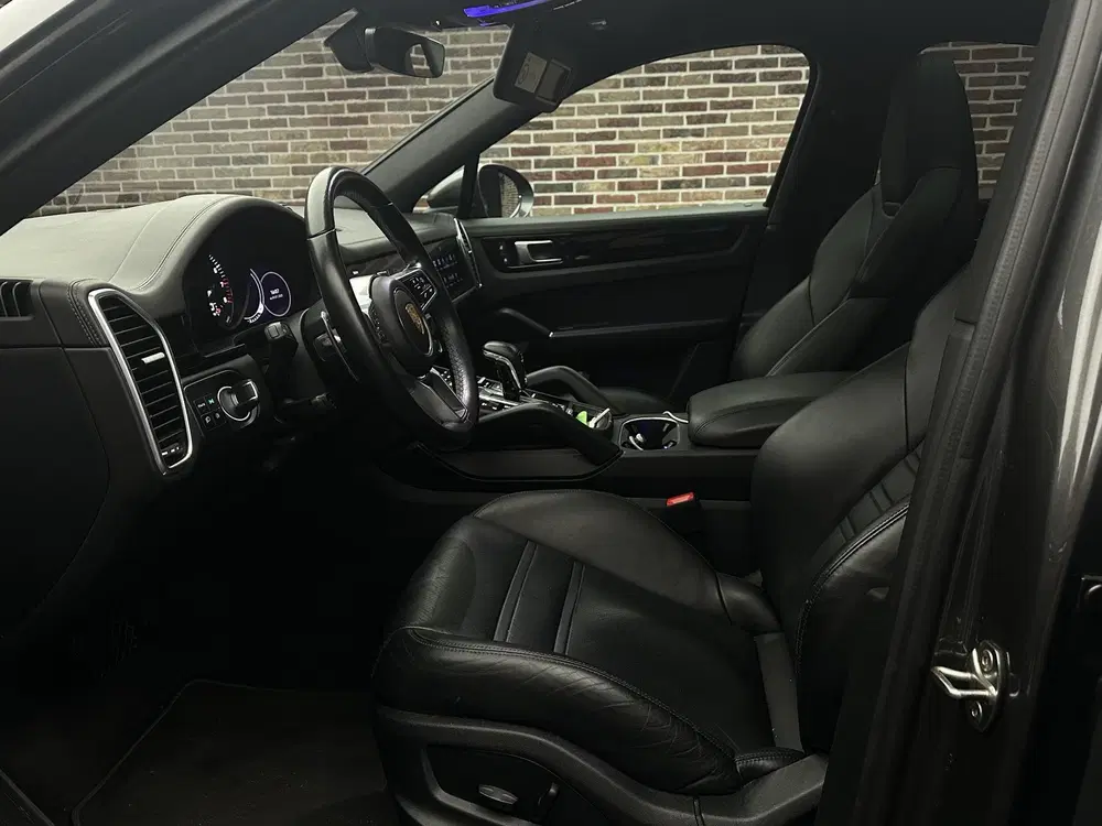 Porsche Cayenne Cayenne Coupé 3.0 E-Hybrid uit 2021, foto 3