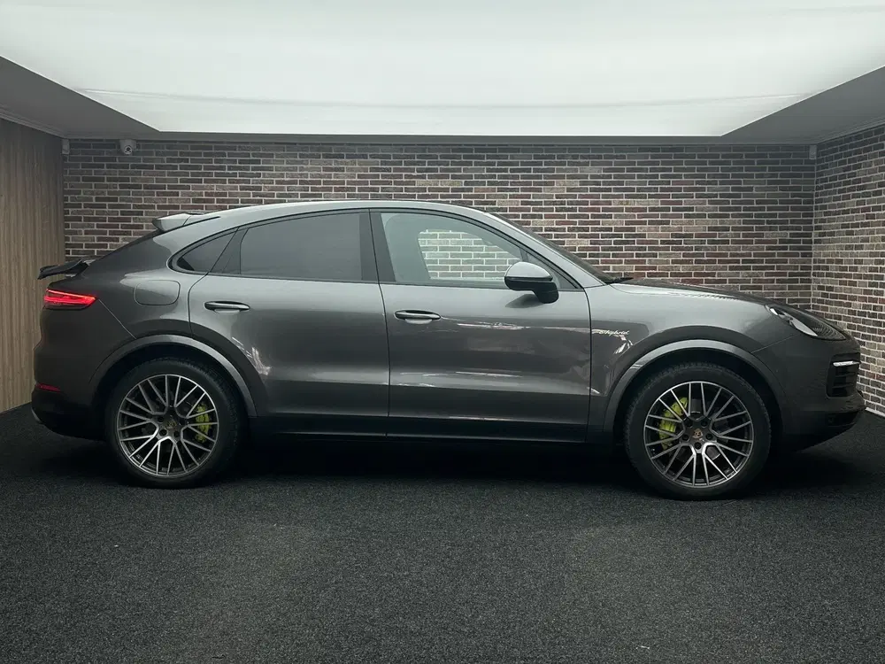 Porsche Cayenne Cayenne Coupé 3.0 E-Hybrid uit 2021, foto 4