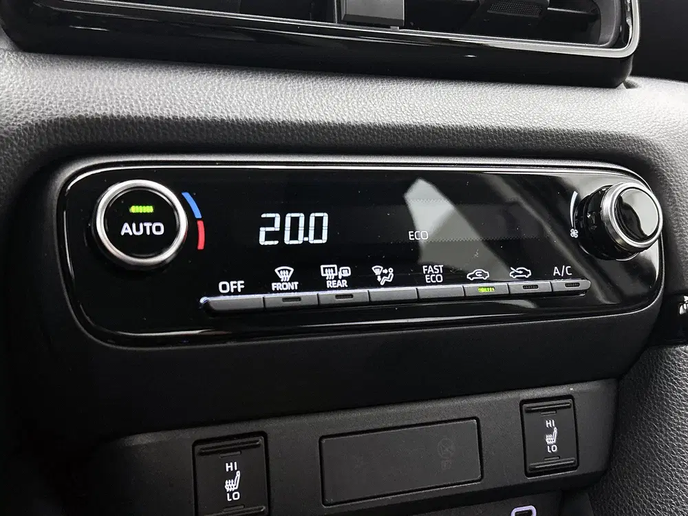 Toyota Yaris 1.5 Hybrid 115 Dynamic Comfort Pack uit 2025, foto 12