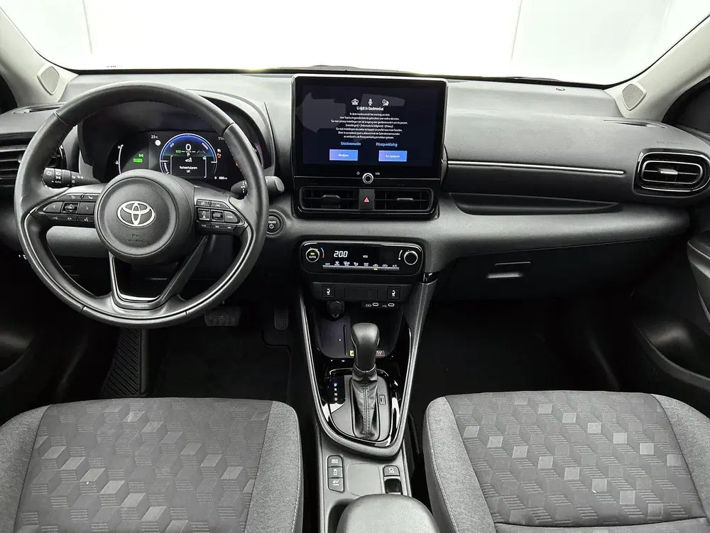 Toyota Yaris 1.5 Hybrid 115 Dynamic Comfort Pack uit 2025, foto 4