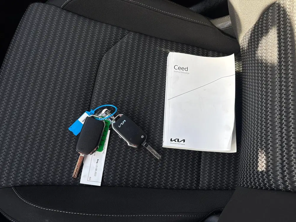 Kia Ceed 1.0 T-GDi DynamicLine uit 2023, foto 13