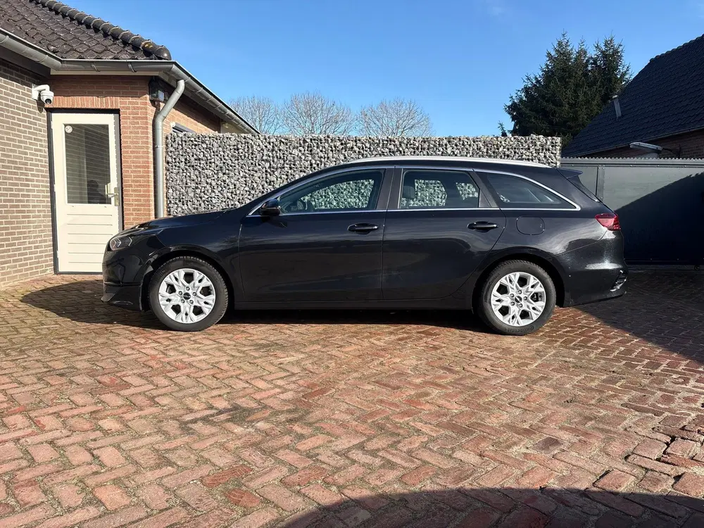 Kia Ceed 1.0 T-GDi DynamicLine uit 2023, foto 6
