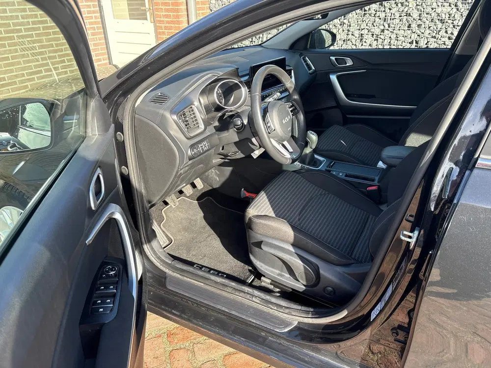 Kia Ceed 1.0 T-GDi DynamicLine uit 2023, foto 7