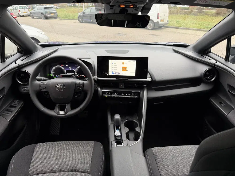 Toyota C-HR 2.0 Plug-in Hybrid 220 Dynamic uit 2026, foto 12
