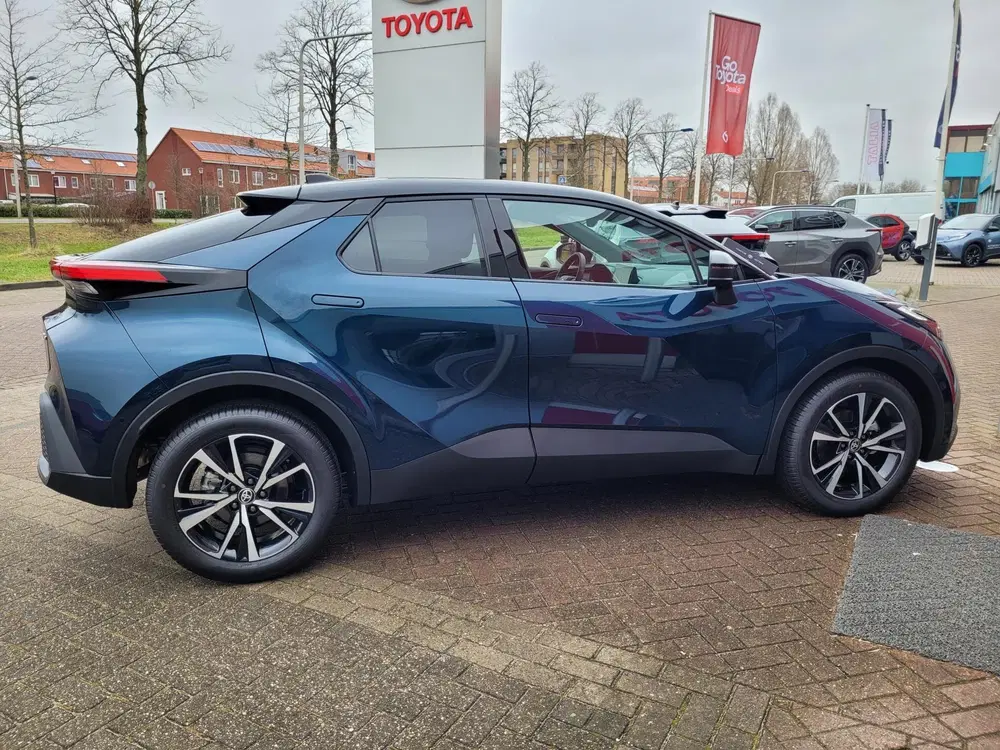 Toyota C-HR 2.0 Plug-in Hybrid 220 Dynamic uit 2026, foto 8