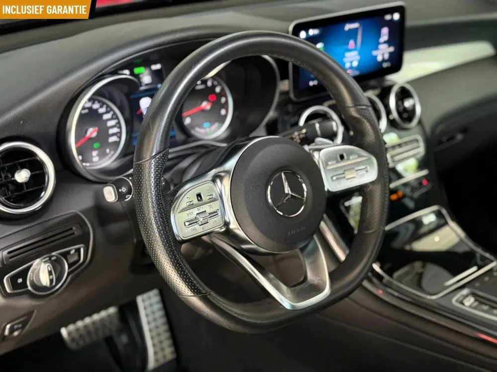 Mercedes-Benz GLC Mercedes GLC-klasse 300e 4MATIC AMG 320PK uit 2022, foto 15