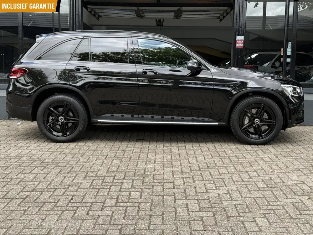 Mercedes-Benz GLC Mercedes GLC-klasse 300e 4MATIC AMG 320PK uit 2022, foto 7