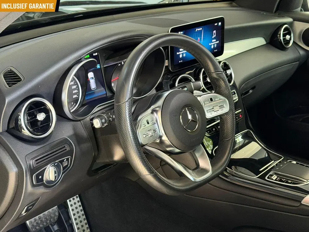 Mercedes-Benz GLC Mercedes GLC-klasse 300e 4MATIC AMG 320PK uit 2022, foto 9