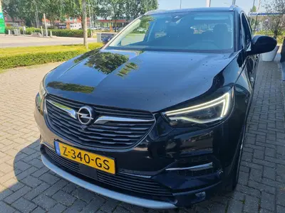 Opel Grandland 1.6 Turbo Hybrid4 Ultimate Sportleder Navi uit 2020