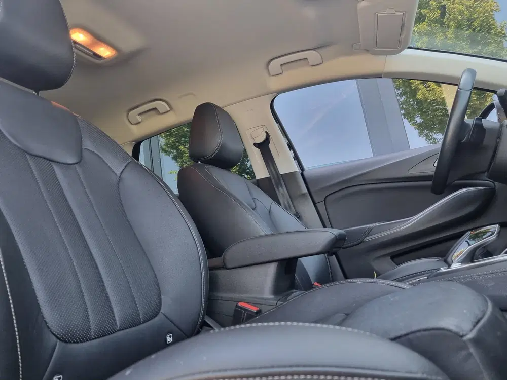 Opel Grandland 1.6 Turbo Hybrid4 Ultimate Sportleder Navi uit 2020, foto 9
