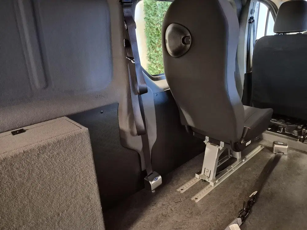 Renault Trafic L2H1 Rolstoelbus uit 2019, foto 4