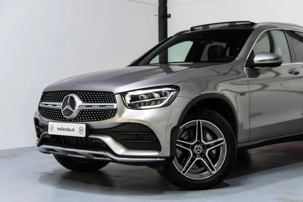 Mercedes-Benz GLC 300e 4MATIC Business Solution AMG P uit 2021, foto 2