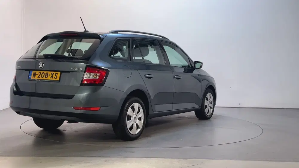 Skoda Fabia 1.0 TSI Style Climate Control App-Connect uit 2019, foto 3