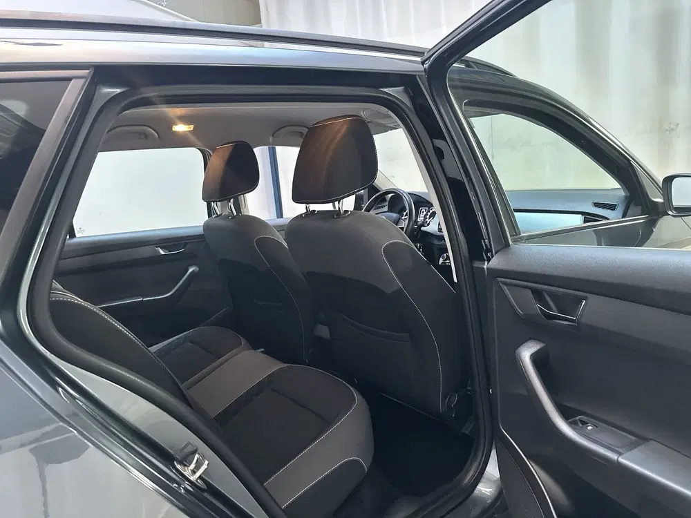Skoda Fabia 1.0 TSI Style Climate Control App-Connect uit 2019, foto 7