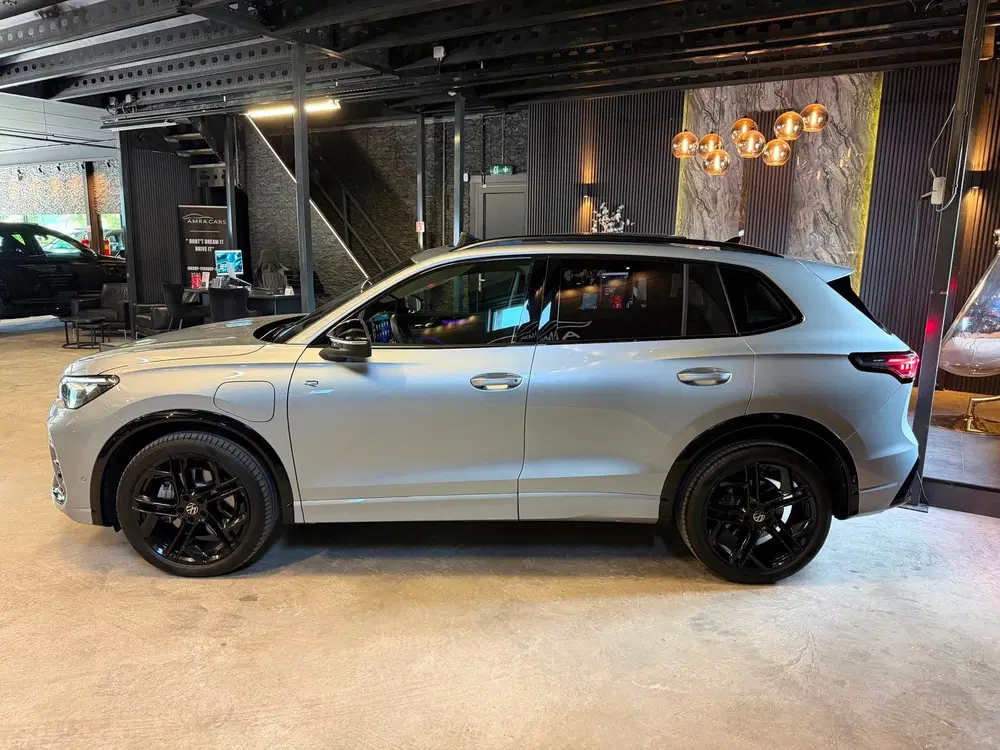 Volkswagen Tiguan 1.5 eHybrid 3X R-LINE uit 2025, foto 9