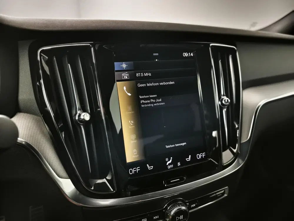 Volvo S60 2.0 Recharge T6 AWD R-Design DEALER ONDERH uit 2021, foto 11