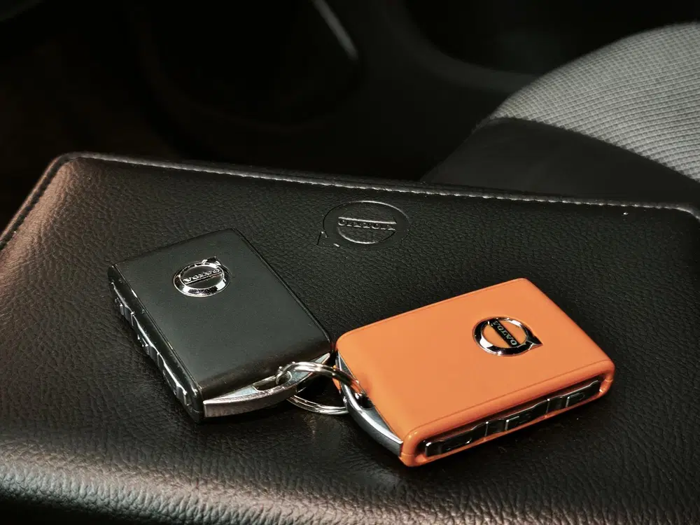 Volvo S60 2.0 Recharge T6 AWD R-Design DEALER ONDERH uit 2021, foto 14