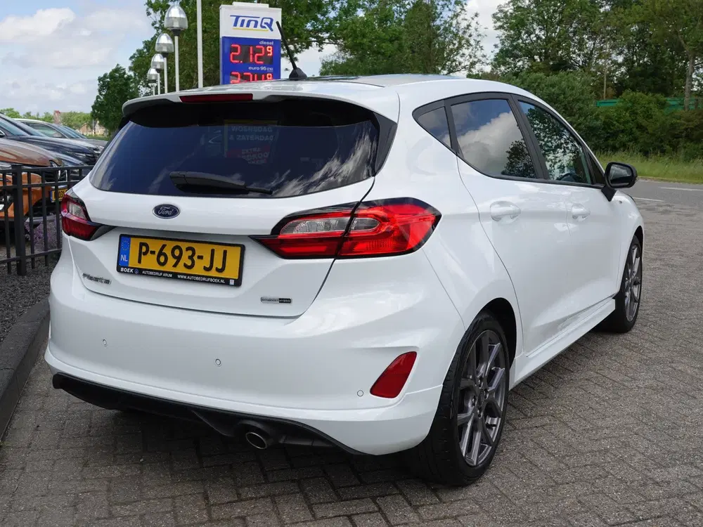 Ford Fiesta 1.0 EcoBoost 125PK Hybrid ST-Line TWO-TONE uit 2022, foto 3