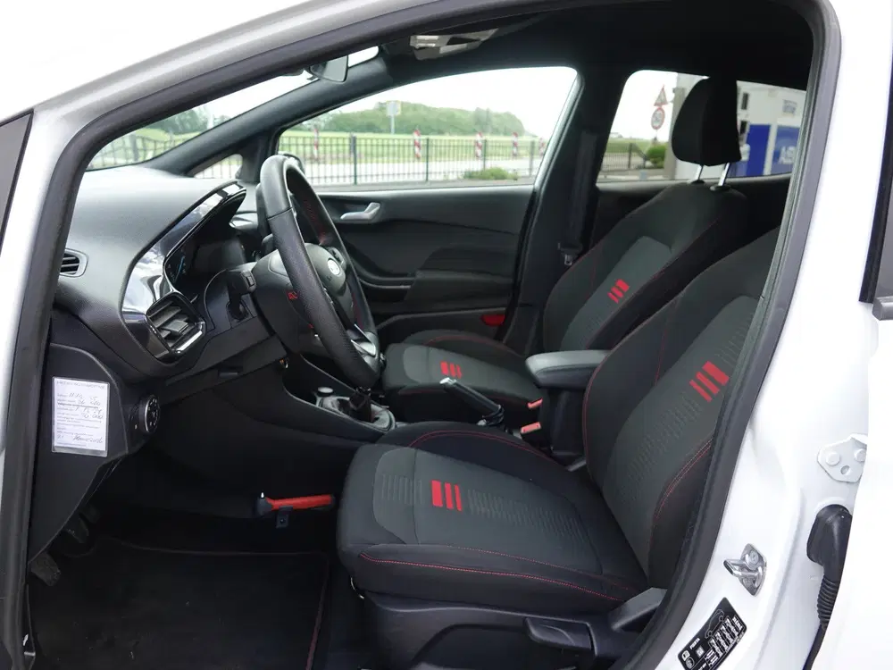 Ford Fiesta 1.0 EcoBoost 125PK Hybrid ST-Line TWO-TONE uit 2022, foto 5