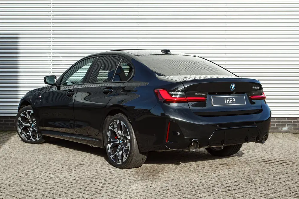 BMW 3-serie 330e M Sport Automaat uit 2026, foto 2