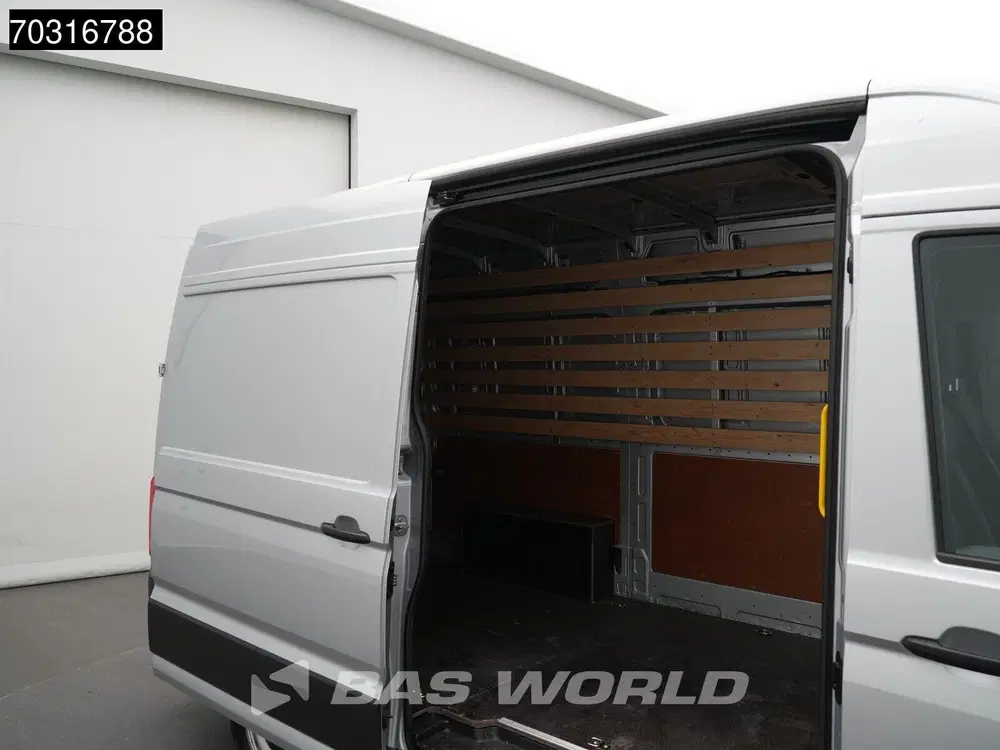Volkswagen Crafter 140pk L3H3 Trekhaak Navi Airco Cruise Par uit 2022, foto 11