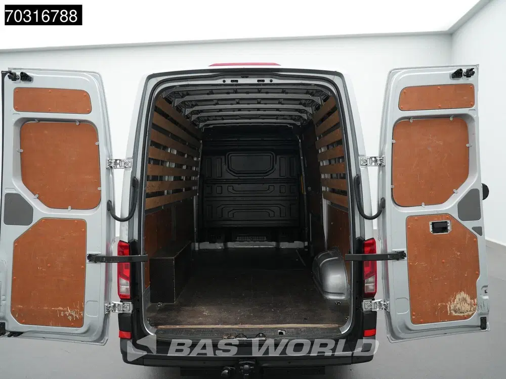 Volkswagen Crafter 140pk L3H3 Trekhaak Navi Airco Cruise Par uit 2022, foto 12