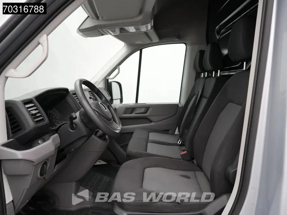 Volkswagen Crafter 140pk L3H3 Trekhaak Navi Airco Cruise Par uit 2022, foto 3