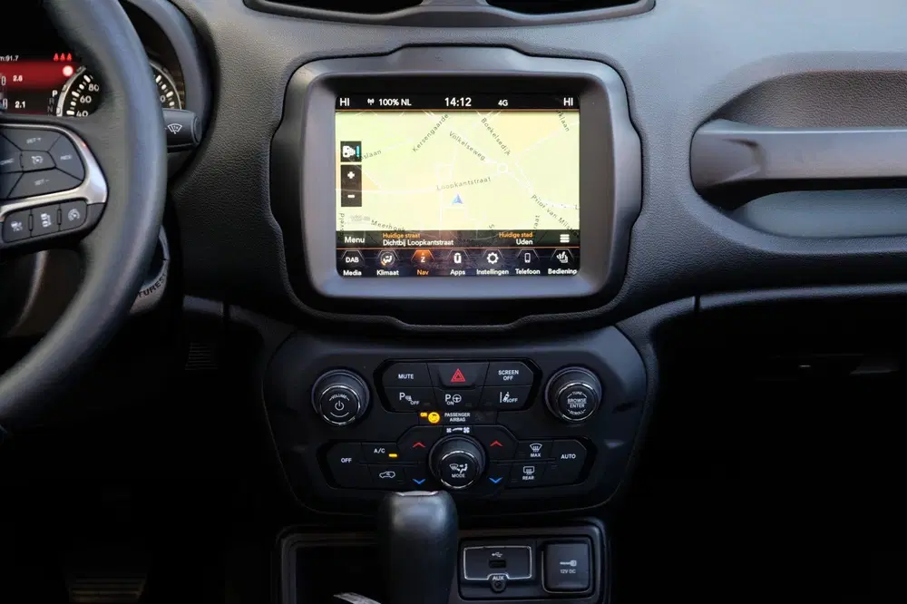 Jeep Renegade 1.3T automaat Panodak uit 2020, foto 13
