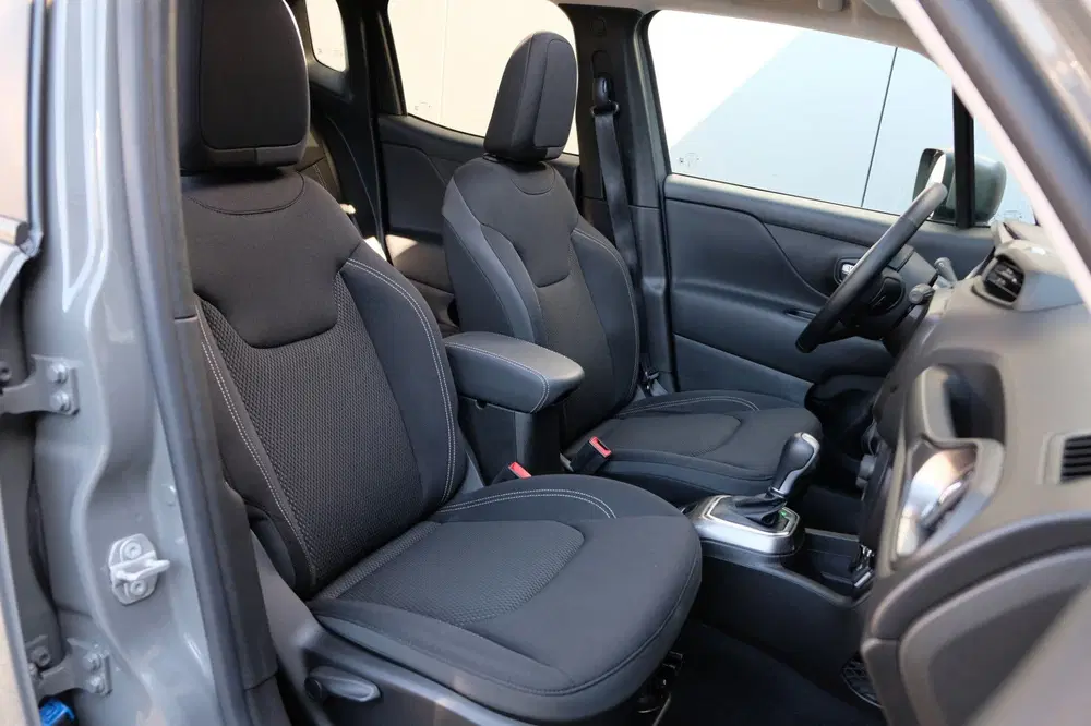 Jeep Renegade 1.3T automaat Panodak uit 2020, foto 6