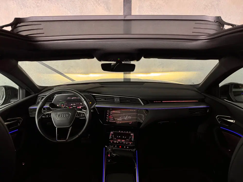 Audi e-tron 55 S uit 2022, foto 11